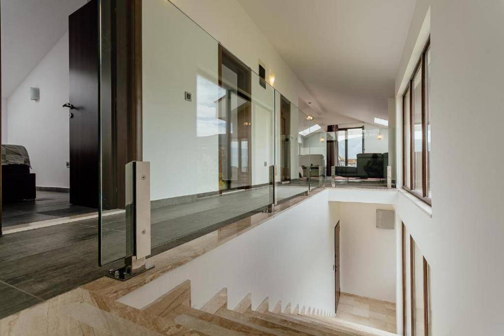 Apartments Joy Herceg Novi Esterno foto