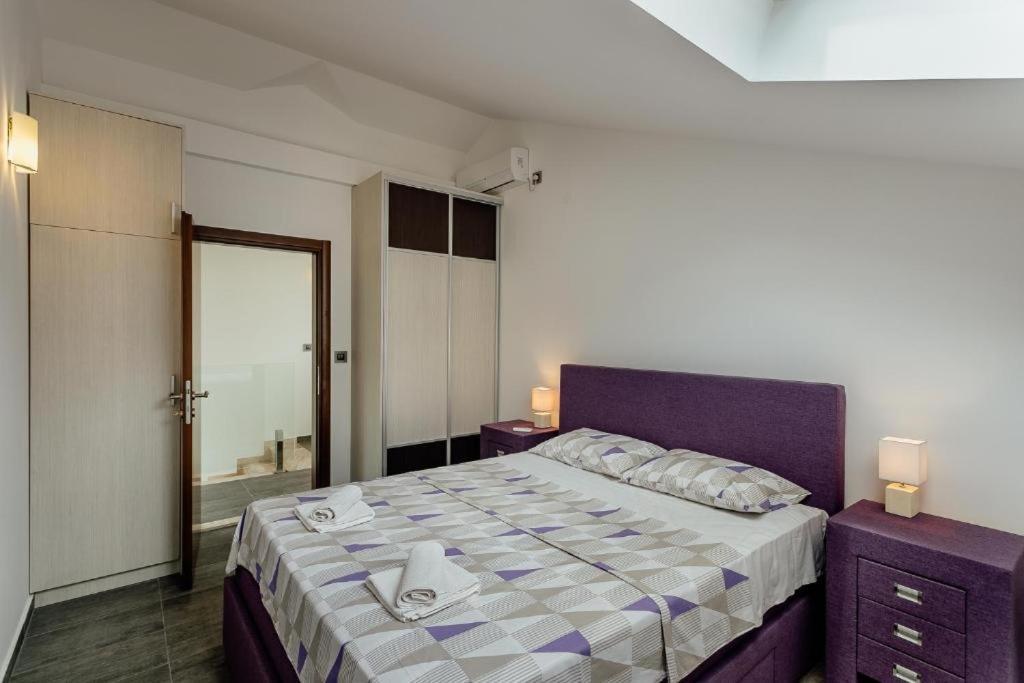 Apartments Joy Herceg Novi Esterno foto