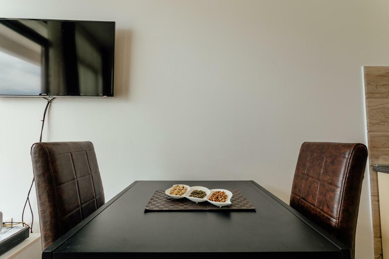 Apartments Joy Herceg Novi Esterno foto