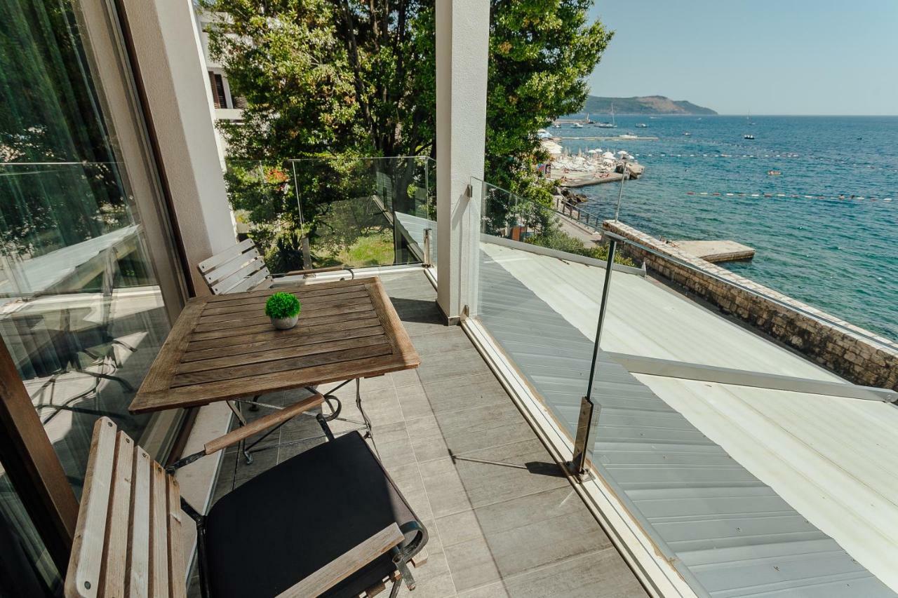Apartments Joy Herceg Novi Esterno foto